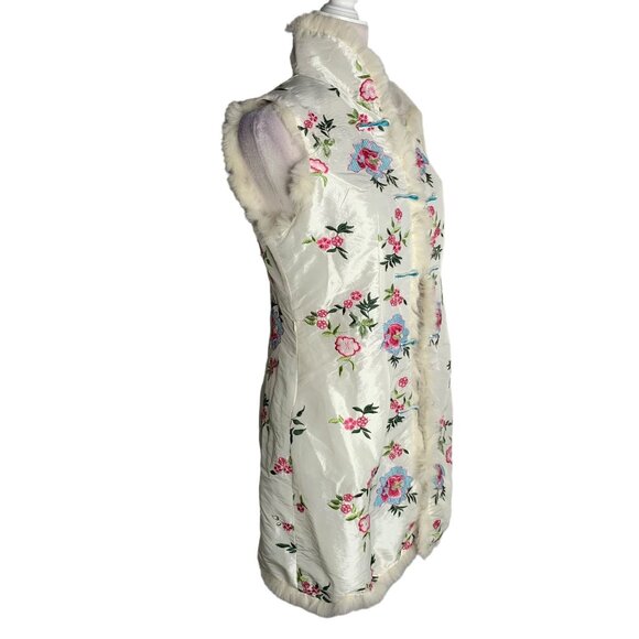 Embroidered Asian Style Vest M White Real Fur Trim Frog Buttons Zip Pockets - Picture 6 of 7
